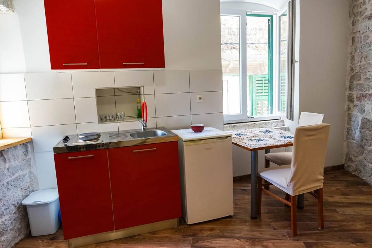 Studio Apartment In The Old City Of Šibenik Eksteriør billede